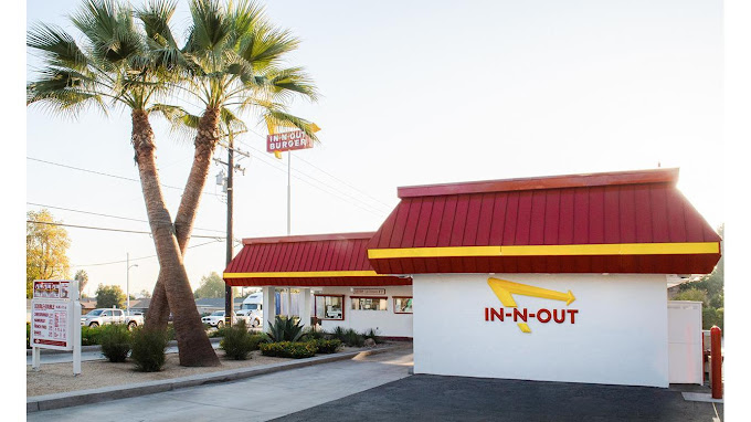 Double-Double Delights: Unveiling the Irresistible Allure of In-N-Out Burger in Hacienda Heights, CA
